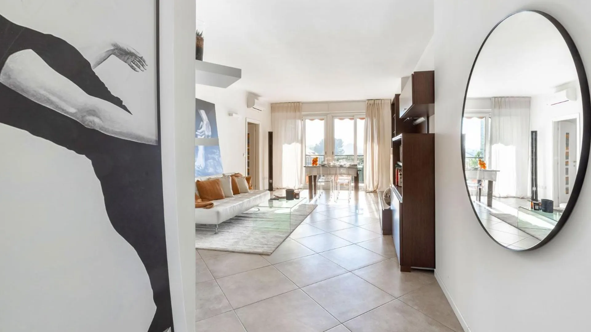 Luxury Suites Collection - Dante 76 Riccione 0*,