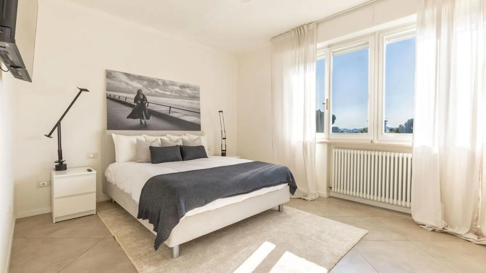 Luxury Suites Collection - Dante 76 Riccione Apartment